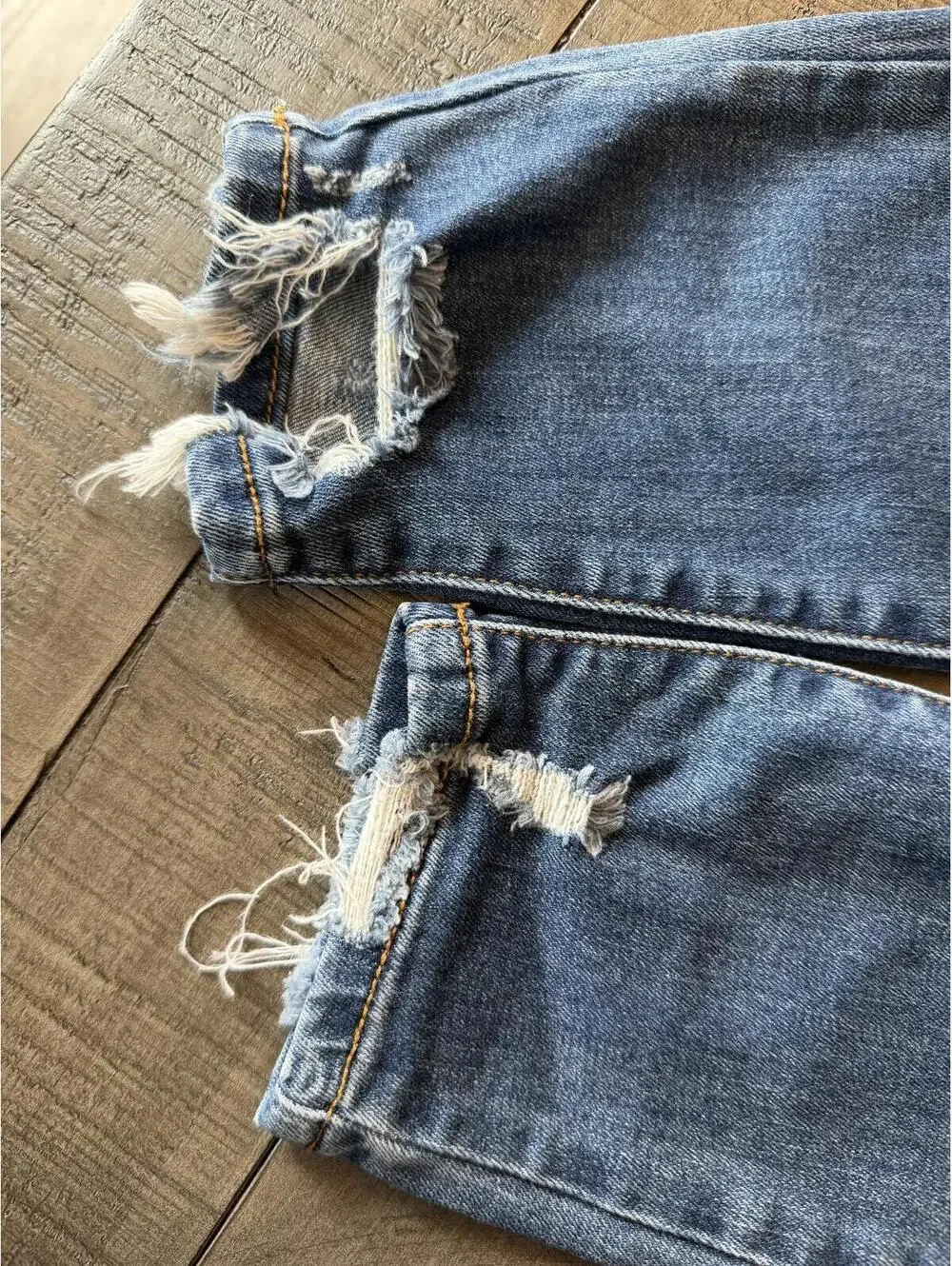 Judy Blue skinny fit distressed jeans - Picture 7 of 9